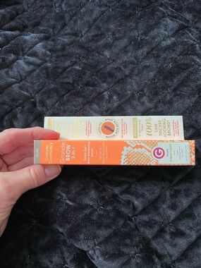 Grande Cosmetics GrandeBrow 2-in-1 Brow Gel + Fiber in Taupe